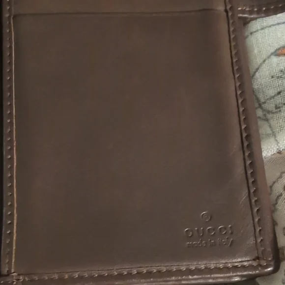 Gucci Signature Brown and Cream Clutch Vintage Italy Wallet - Picture 9 of 16